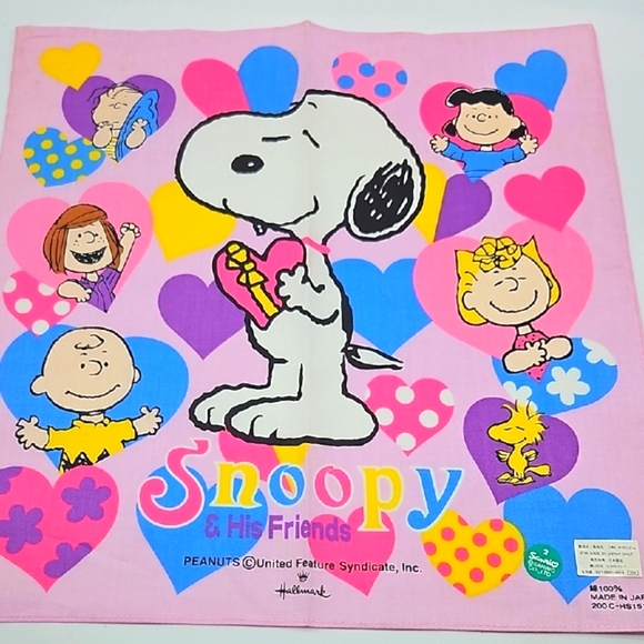 Vintage Pink Handkerchief Snoopy & His Friends - Picture 4 of 7